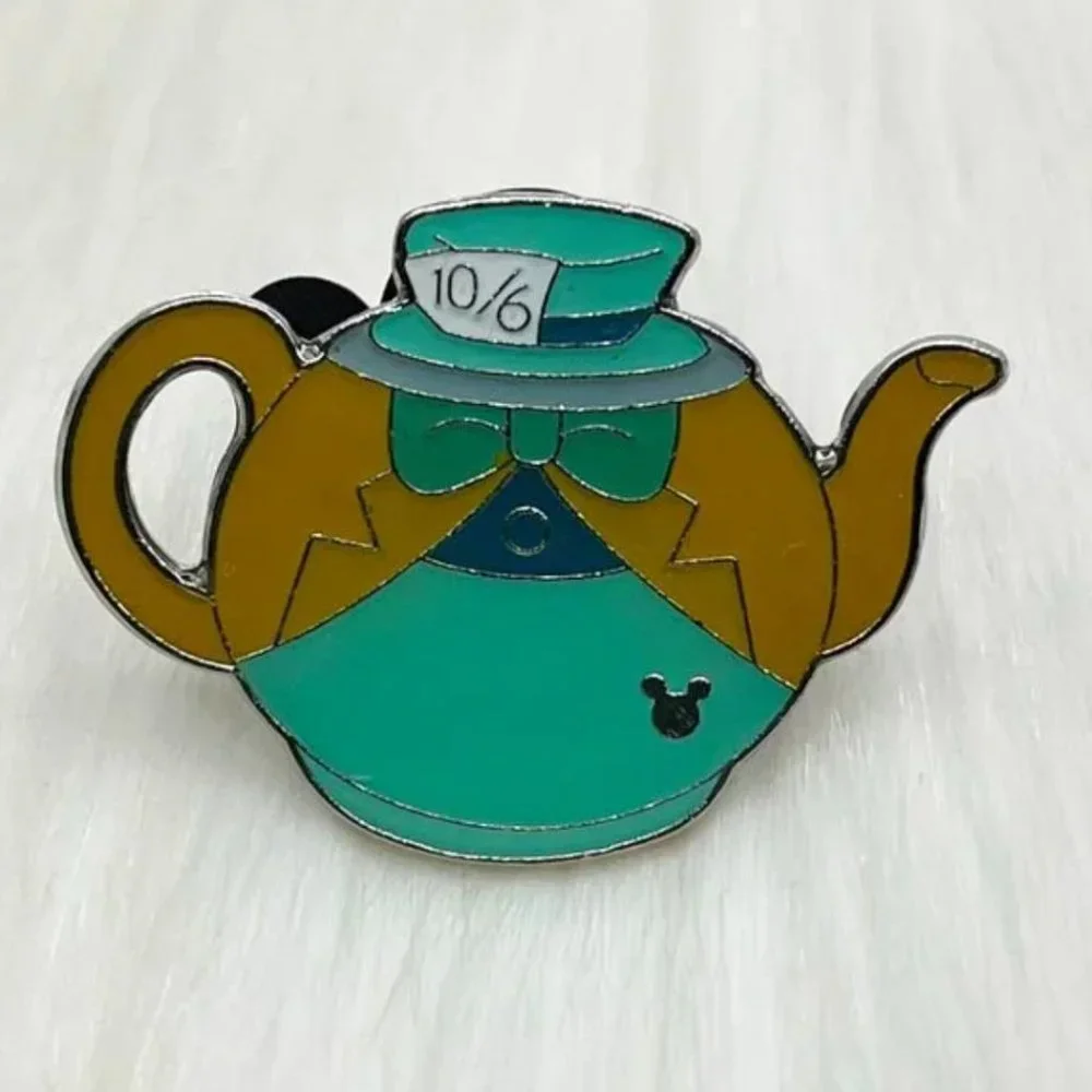 🔮 5/$25 Disney Alice in Wonderland Mad Hatter Teapot Pin - Picture 1 of 3